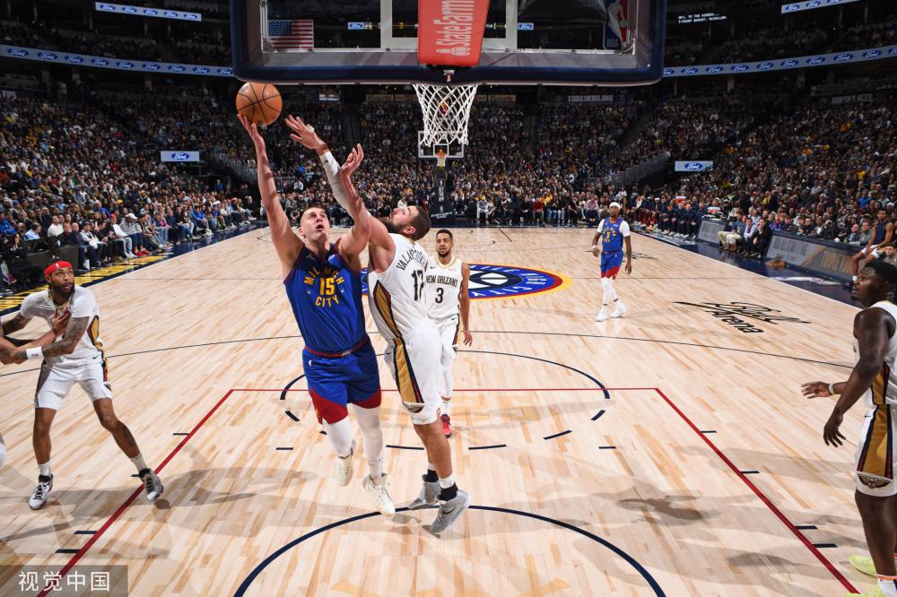 会市场中 会市场中