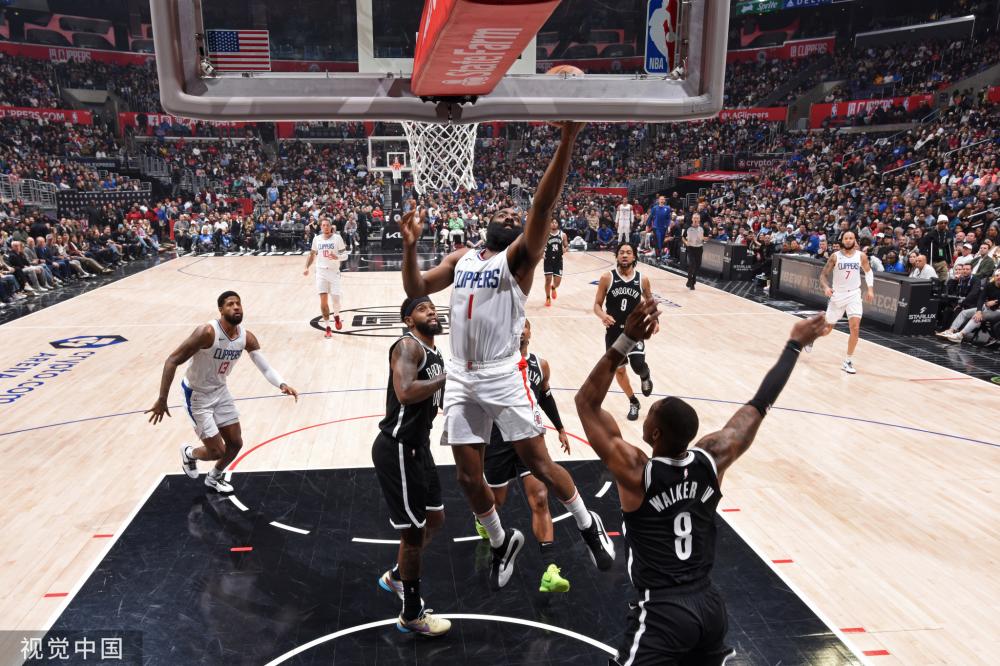 波兰仅领先 波兰仅领先